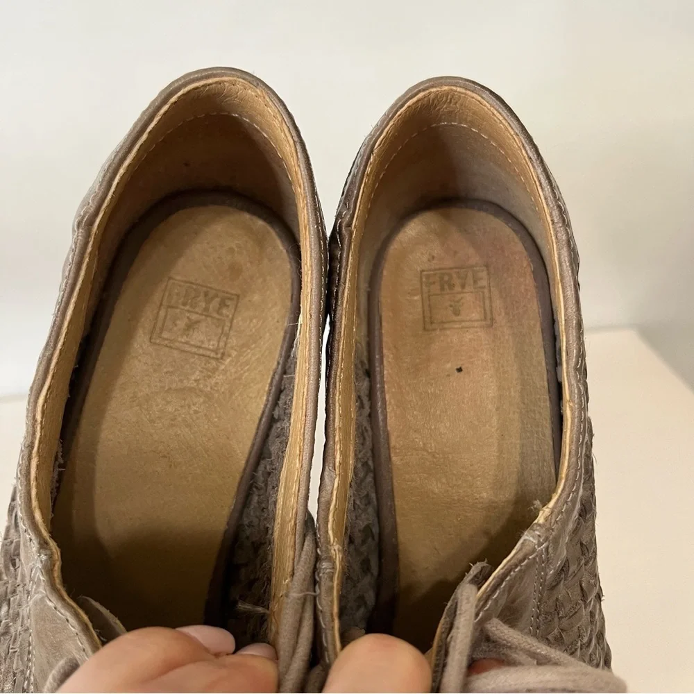 Frye Woven Leather Lace Up Heeled Oxford Shoes - Picture 5 of 10